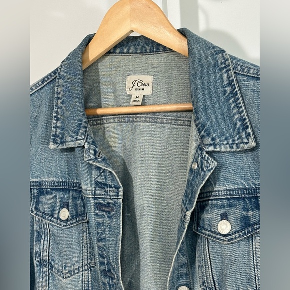 J.Crew Denim Jacket Women’s Medium Classic Blue Trucker Jean Jacket - Picture 3 of 5
